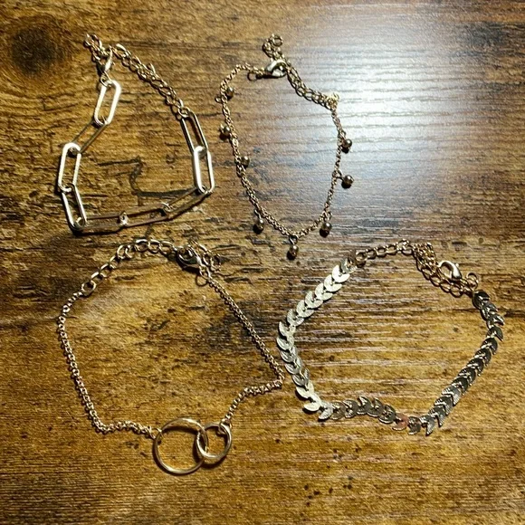 6 pack of gold bracelets - Picture 2 of 13